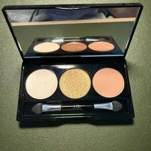 NEW IBY Beauty Eyeshadow Palette with Brush- Gold and Cream
